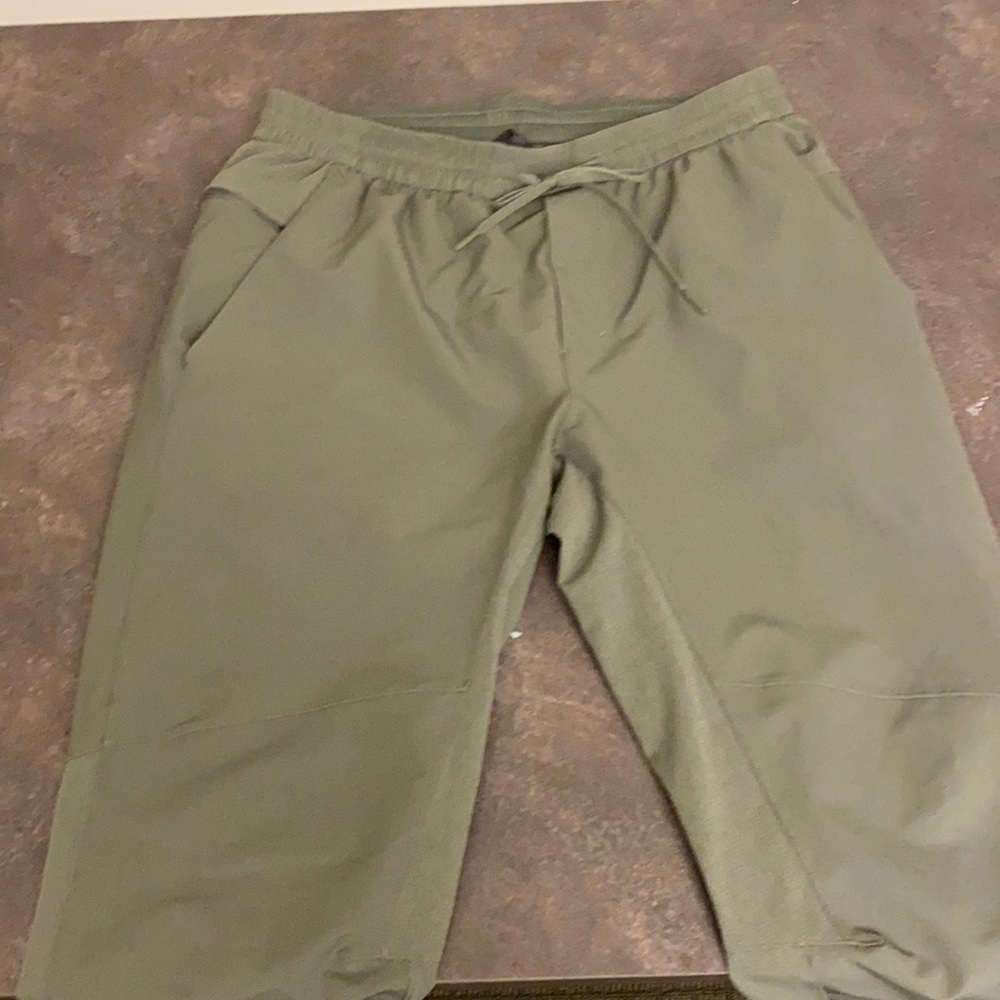 Lululemon joggers.  Great shape. X Large